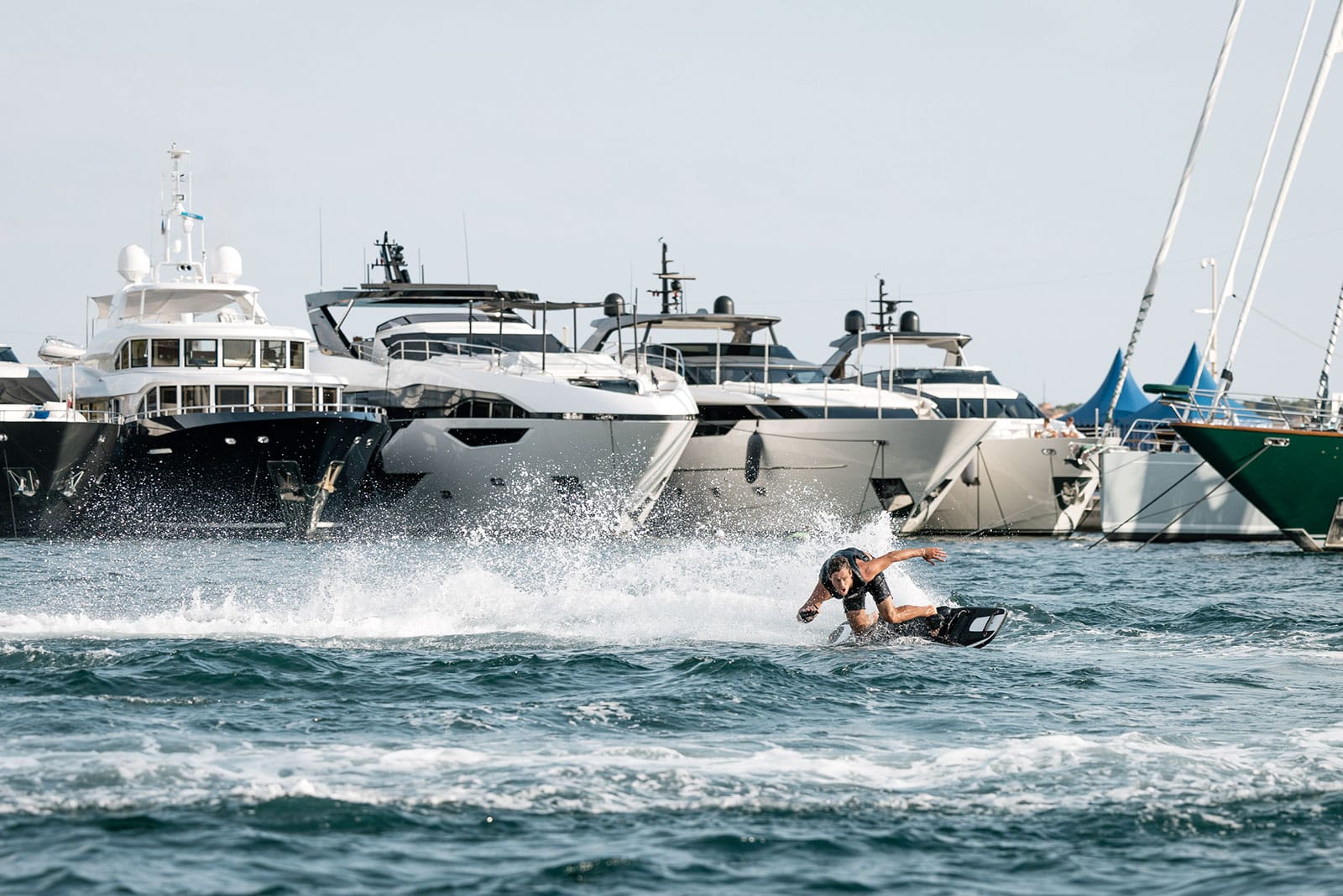 Awake RÄVIK S Awake RAVIK S Linear Jet