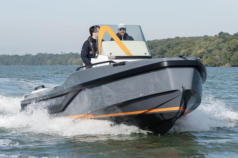 ROAM 8 Open Tender Orange Stripe