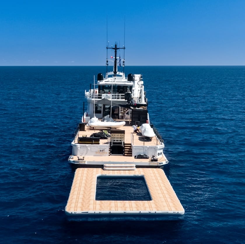 Stern view of Sea Pool on MY Five Oceans