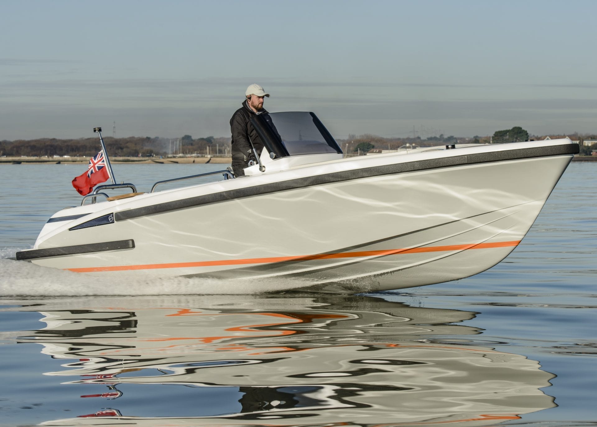 Compass Tender 7.5 m starboard view